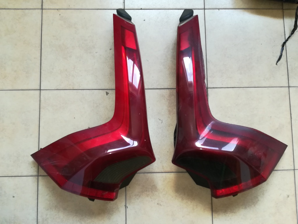 фото №1, Volvo v60 v-60 лампа задняя задняя правая 2010 - 2018