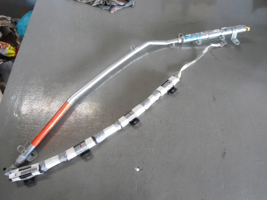 фото №1, Шторка безопасности правая infiniti g35 03r coupe