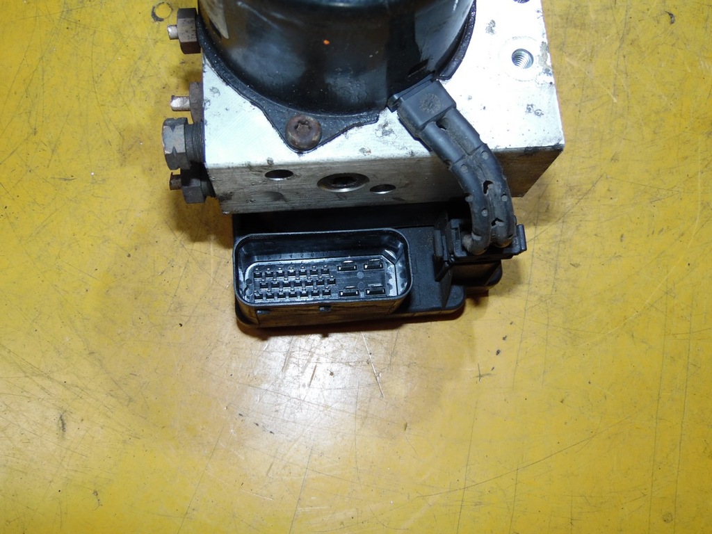 фото №8, Помпа блок керування abs volvo c70 2.0t 00r 8619534