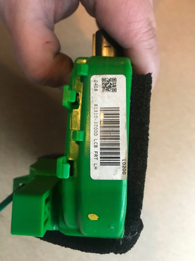 фото №3, Hyundai i40 замок капот