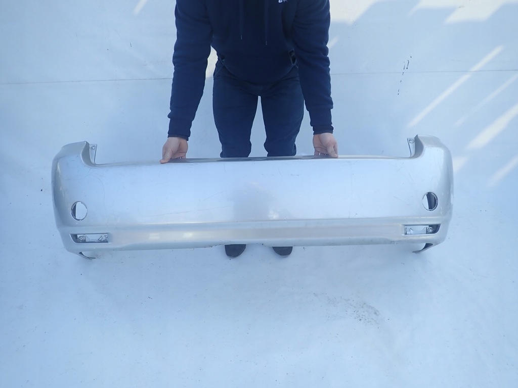 фото №1, Toyota avensis verso 02-04 бампер задня задній