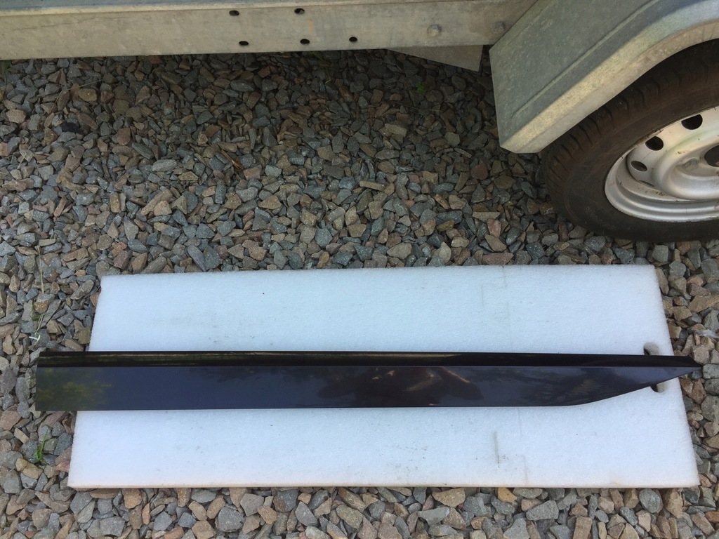 фото №1, Skoda superb 3 3v левая молдинг na дверь перед 2015-