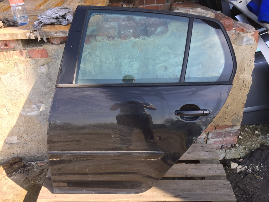 фото №1, Двері ліва задні vw golf v чорні