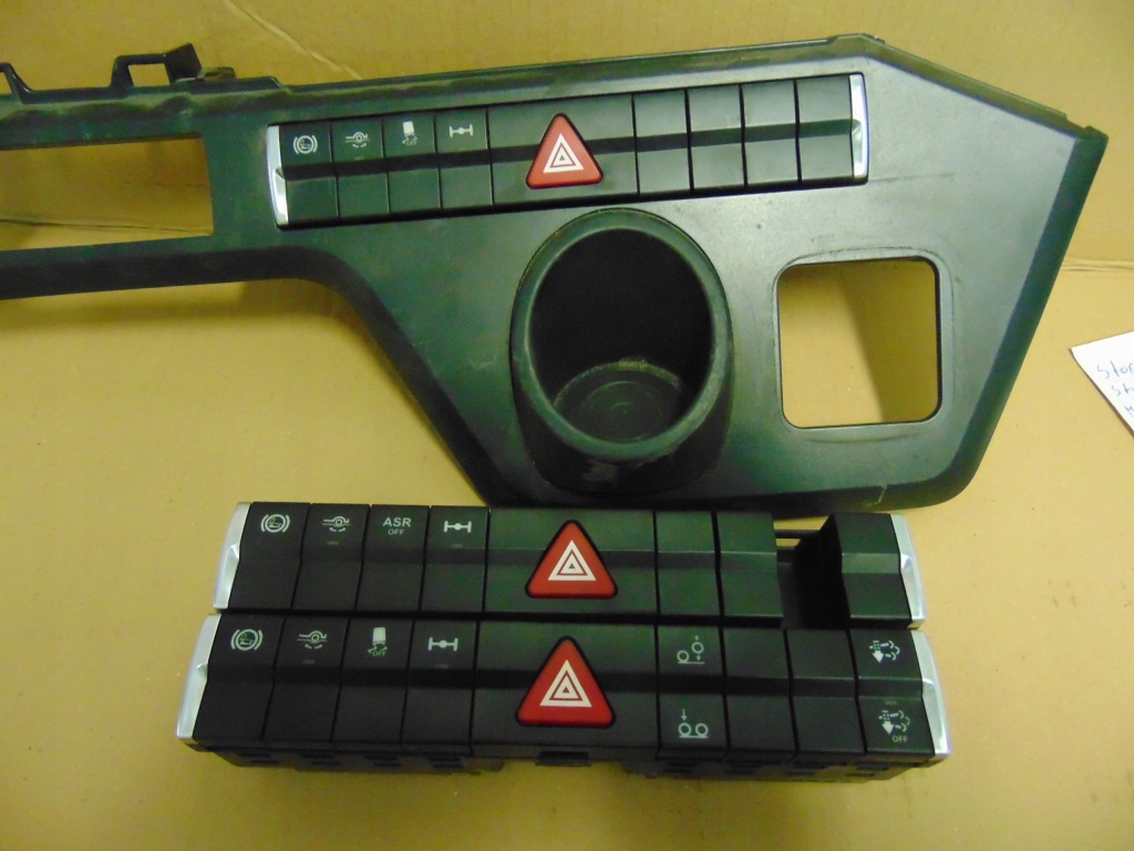 фото №1, Модуль світла аварійних actros mp 4, a 9604460623