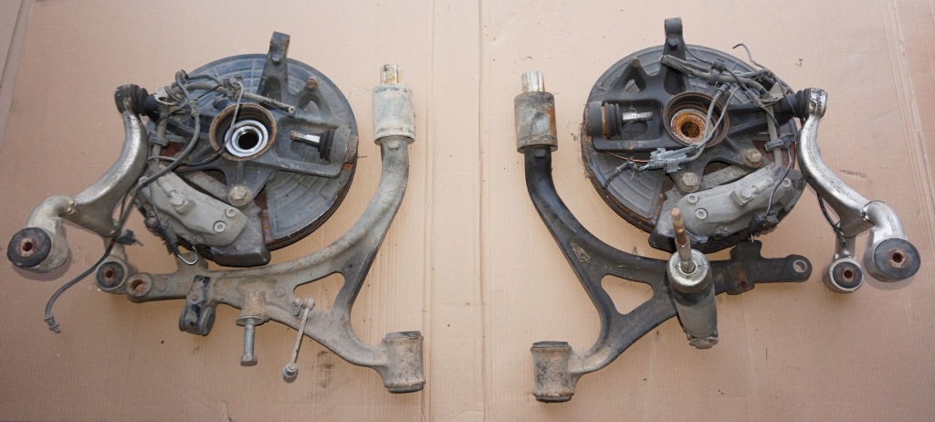 фото №1, Поворотный кулак рычаги ml 2,7cdi w163 163 2004