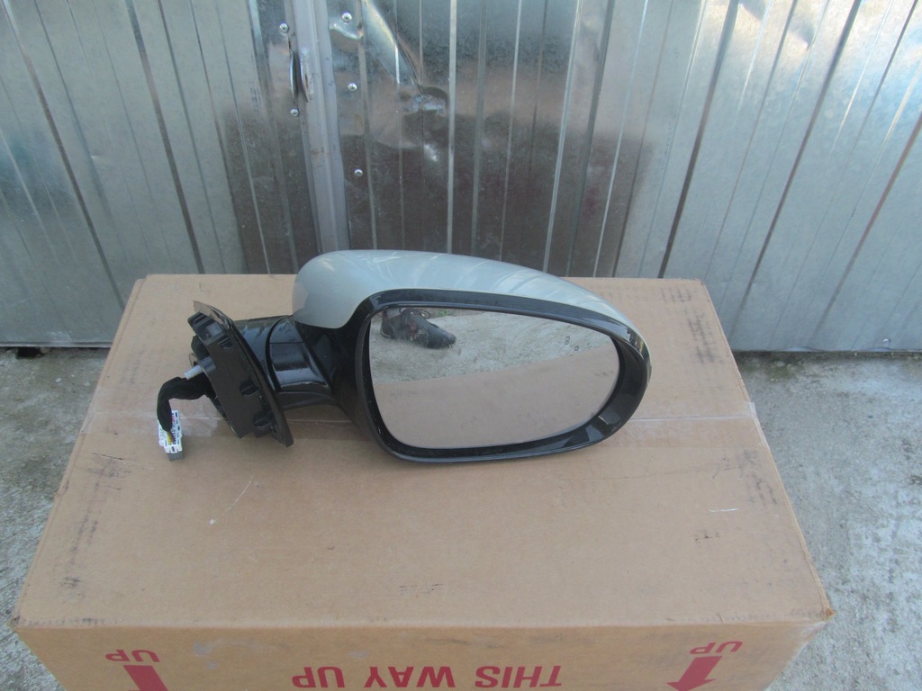 фото №1, Kia sorento правое зеркало камера 19 pin