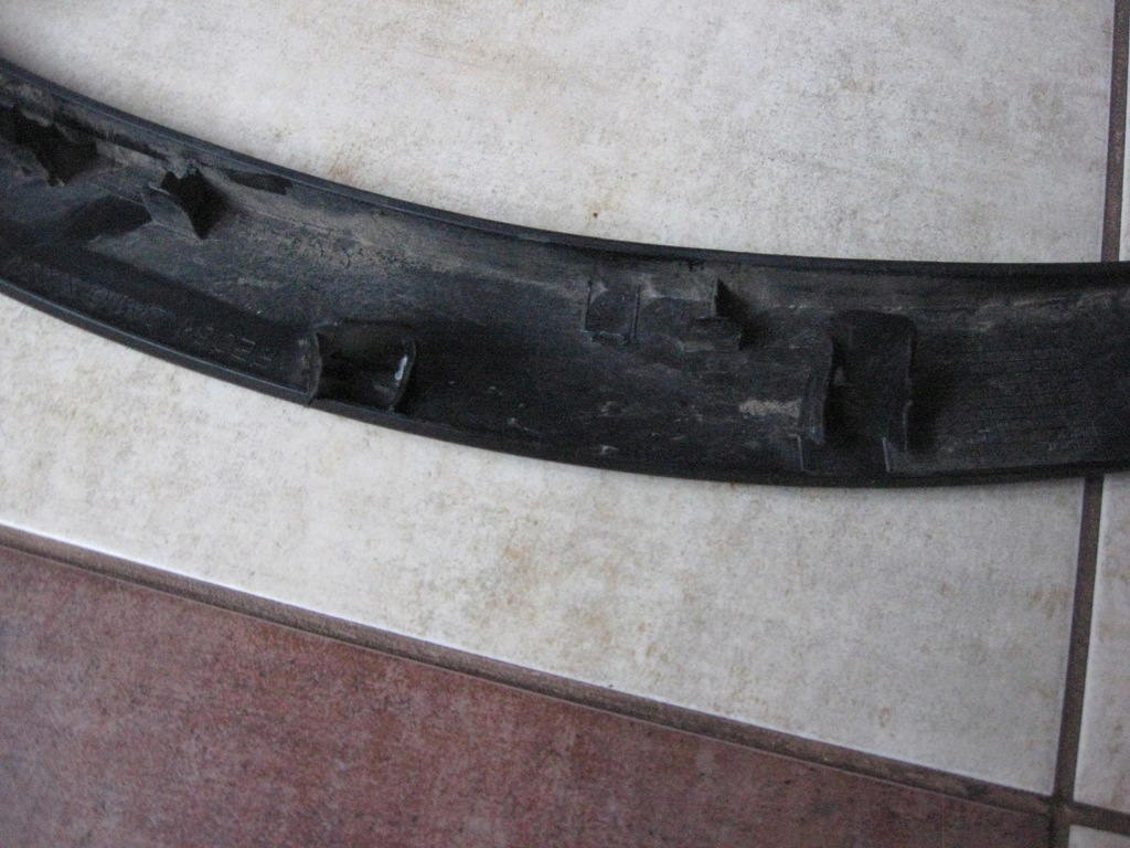 фото №3, Молдинг крыла - левый перед - renault kadjar !!!