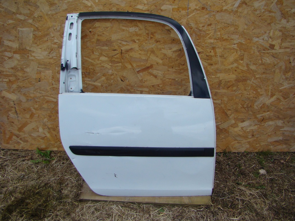 фото №1, Skoda roomster 06-14r.drzwi правое задние d401