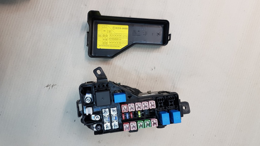 фото №4, Hyundai i10 1,2 коробка предохранителей rozdzielka