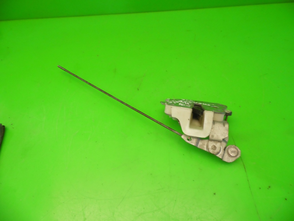 фото №2, Замок двері задня правий mitsubishi space runner ii