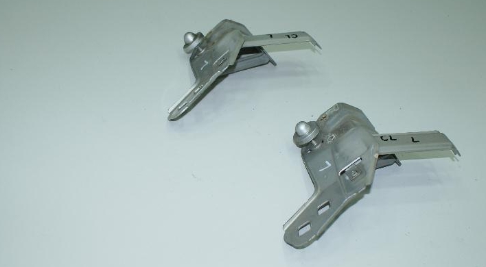 Купить Кронштейн крыла левая mercedes cl w215