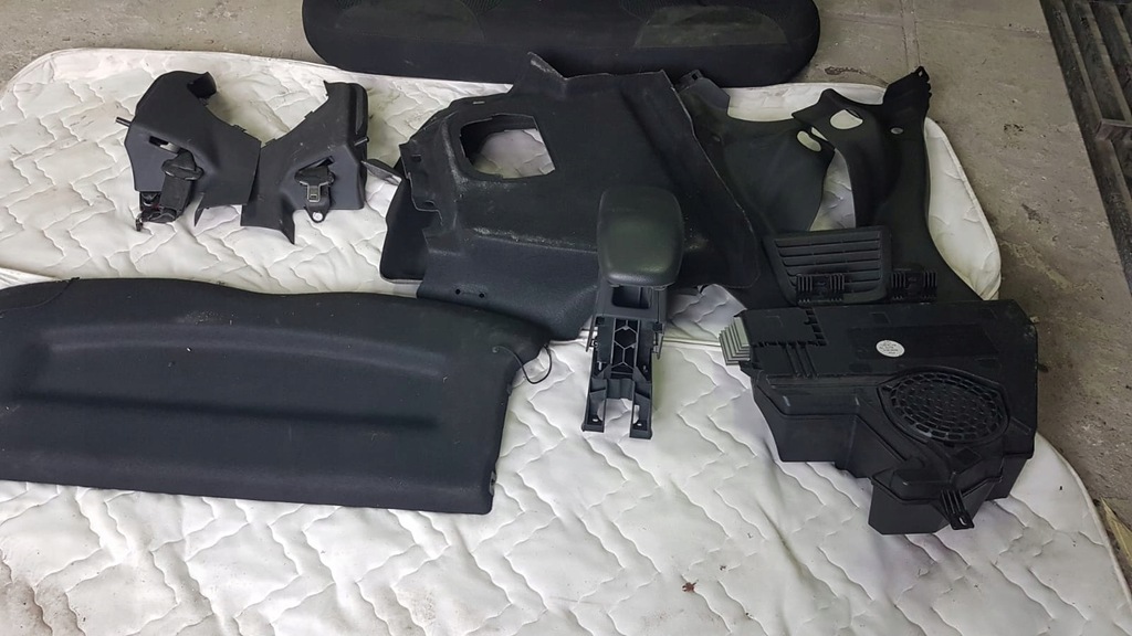 фото №4, Сиденья заднее сиденье салон citroen c3 ii