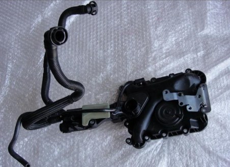 фото №1, Audi a7 3.0 tfsi вентиляція картера відповітрювач 06e103547f