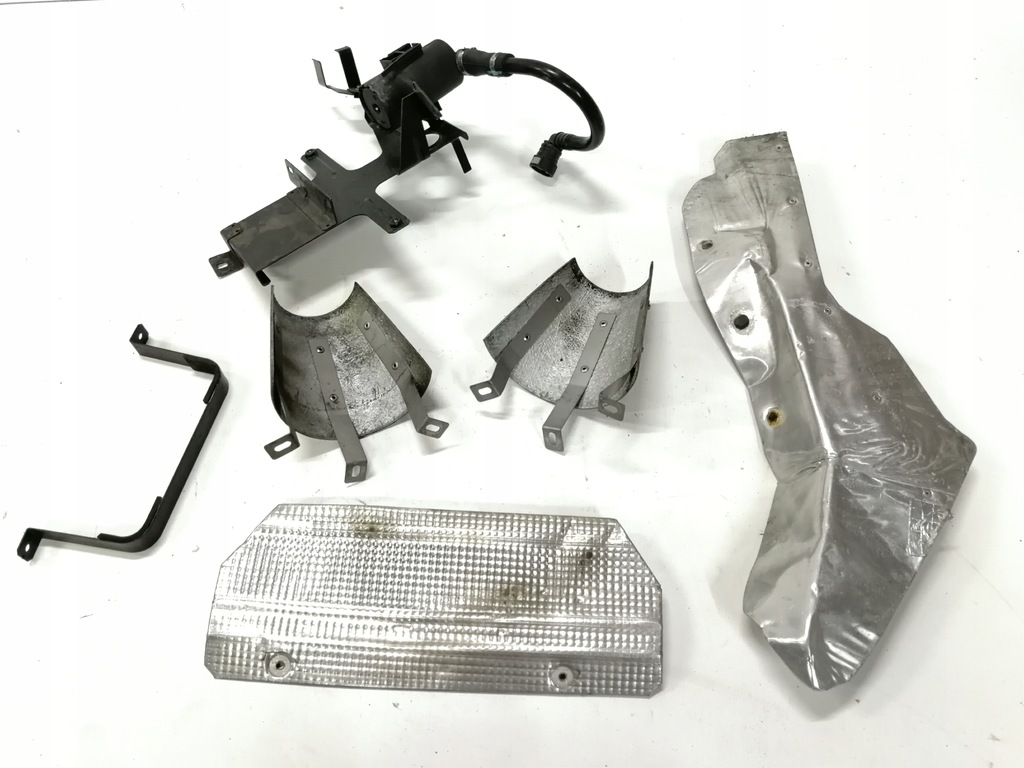 фото №1, Ferrari f430 лист захист теплова кронштейн