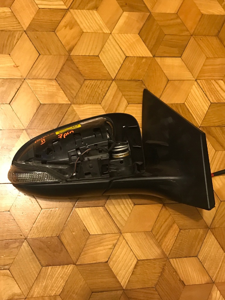 фото №1, Toyota auris ii зеркало правое 7pin
