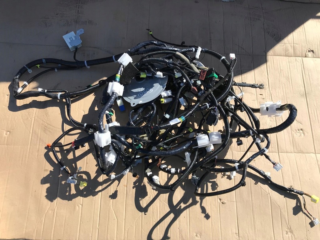 фото №1, Infiniti q60 s 2017 r 3.0 twin электропроводка середина