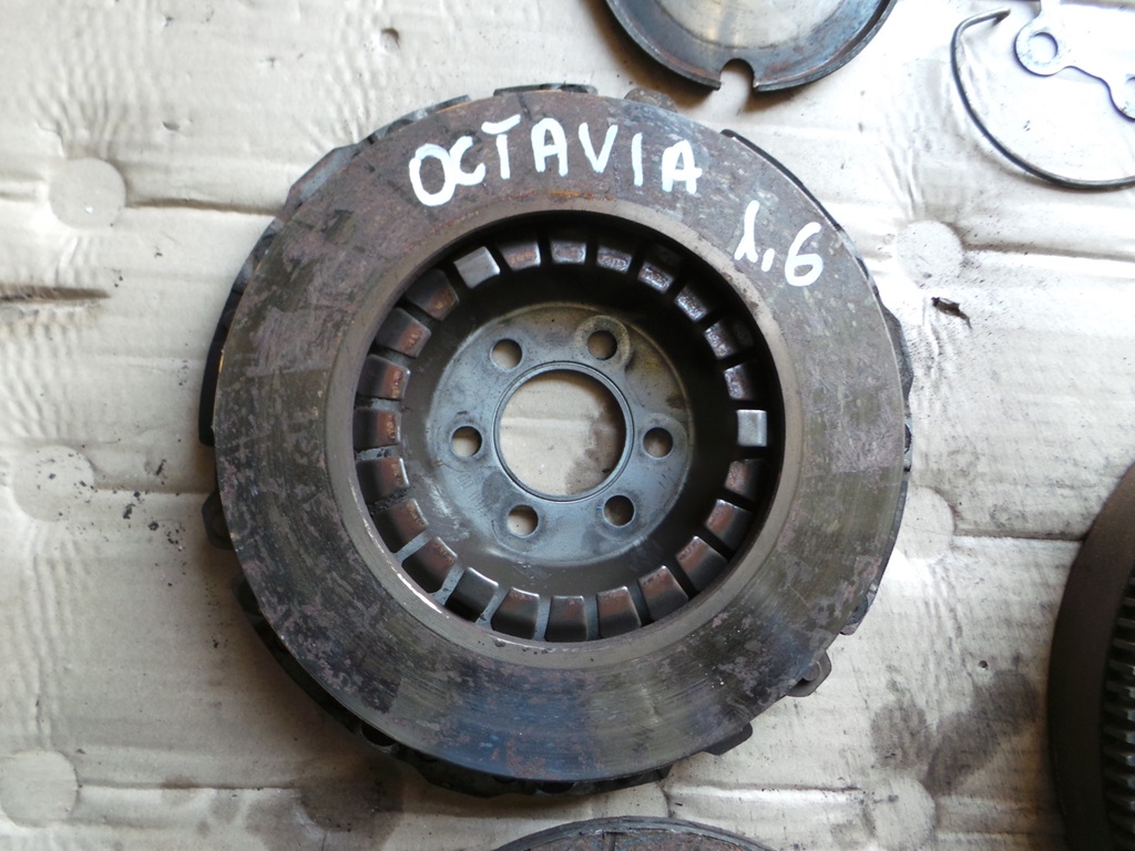 фото №9, Зчеплення комплект skoda octavia i 1.6sr duu