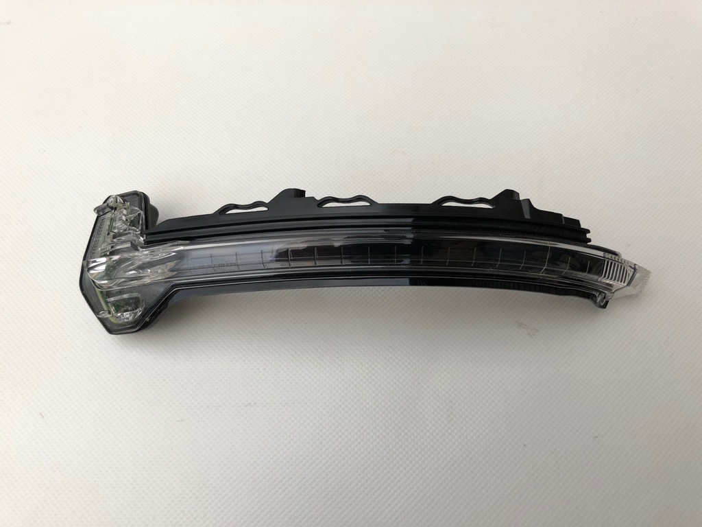 фото №1, Поворотник дзеркало 8s0949101 audi tt tts r8