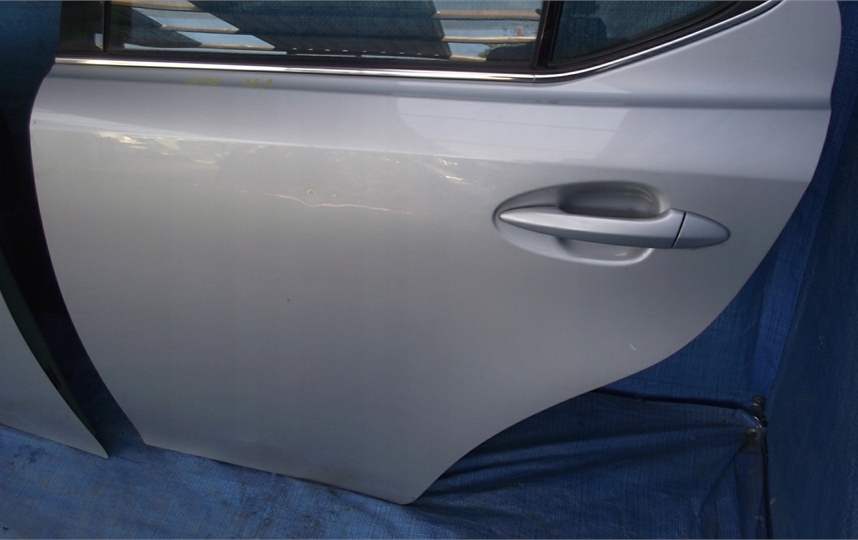 фото №5, Lexus is220 дверь левый задняя левая задние полный