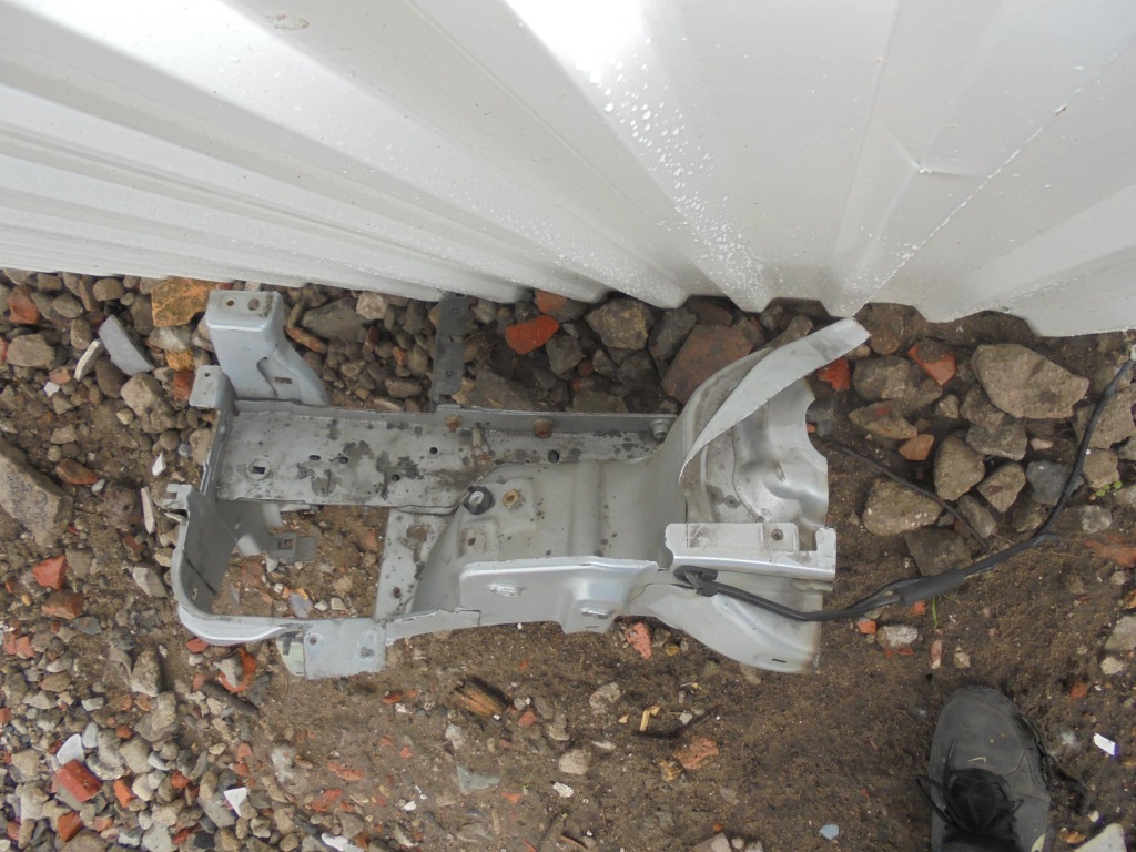 фото №2, Чверть лонжерон підкрилок ліва peugeot 207