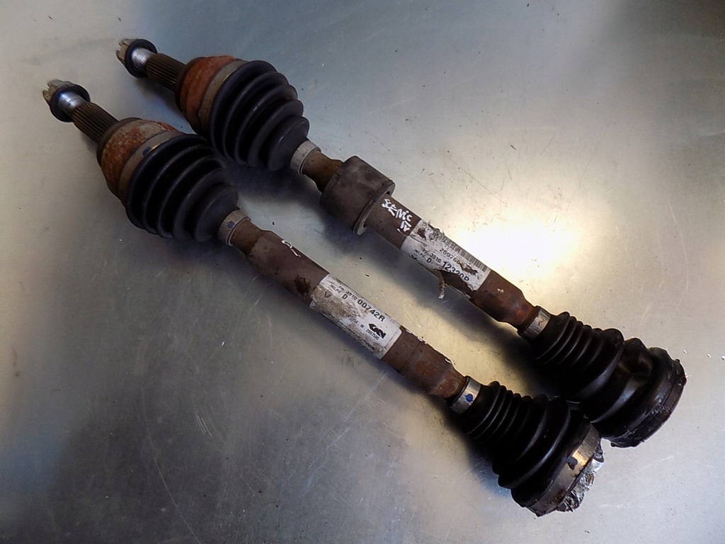 фото №1, Megane scenic iv приводной вал правая 2017 391000742r