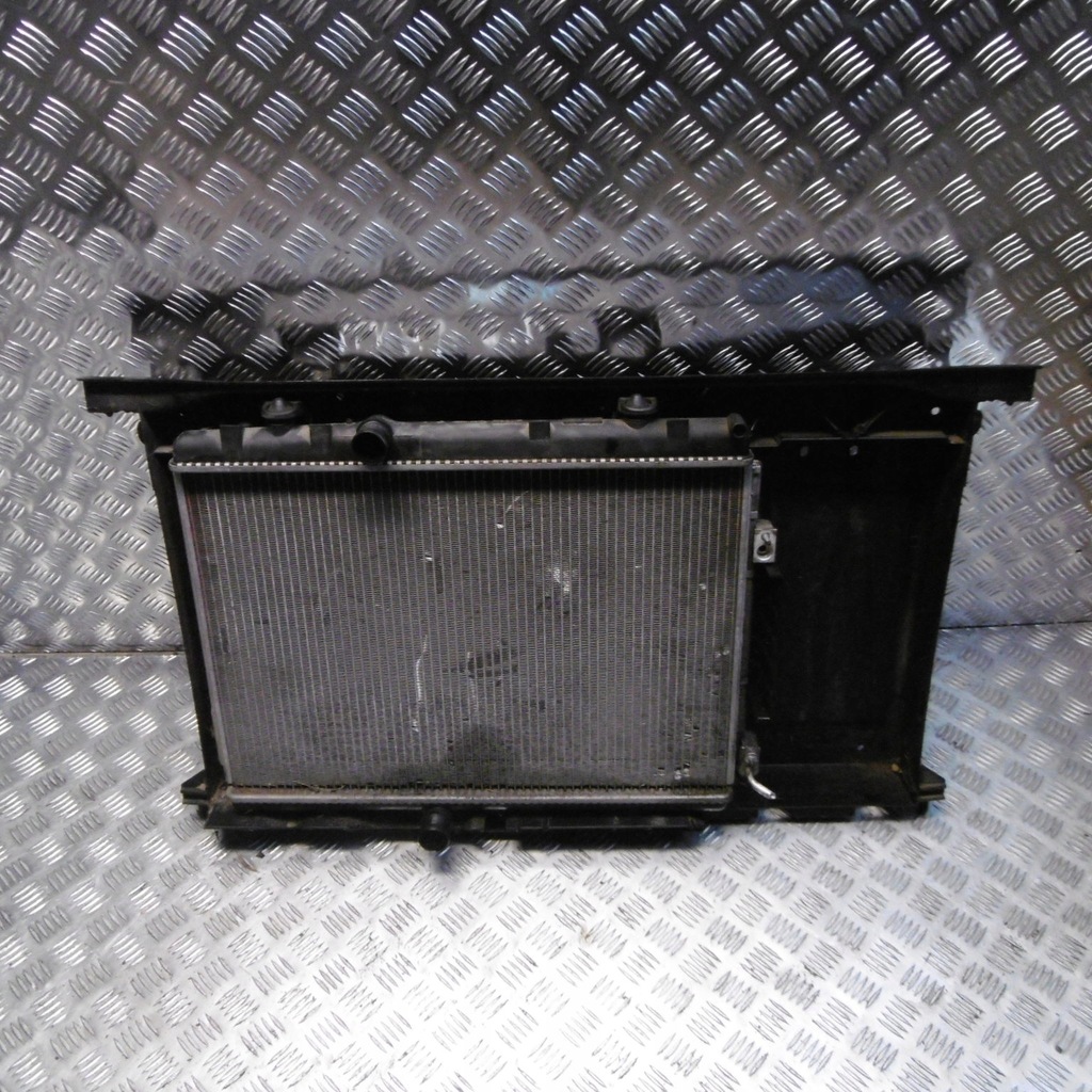 фото №1, Peugeot 308 1.6 vti радиатор комплект вентилятор