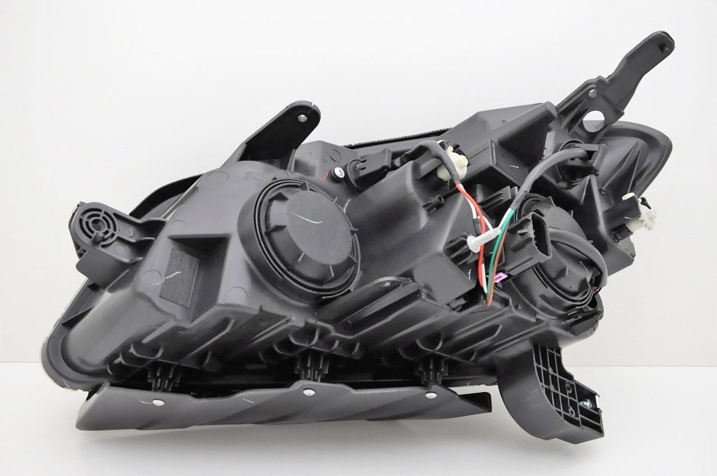 фото №3, Chevrolet trax tracker 13- фара правый