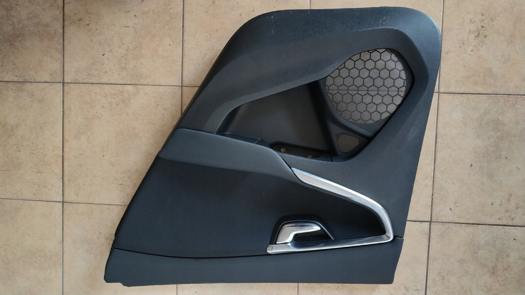 фото №1, Volvo v40 v 40 обшивка оббивка двері правий задня rt