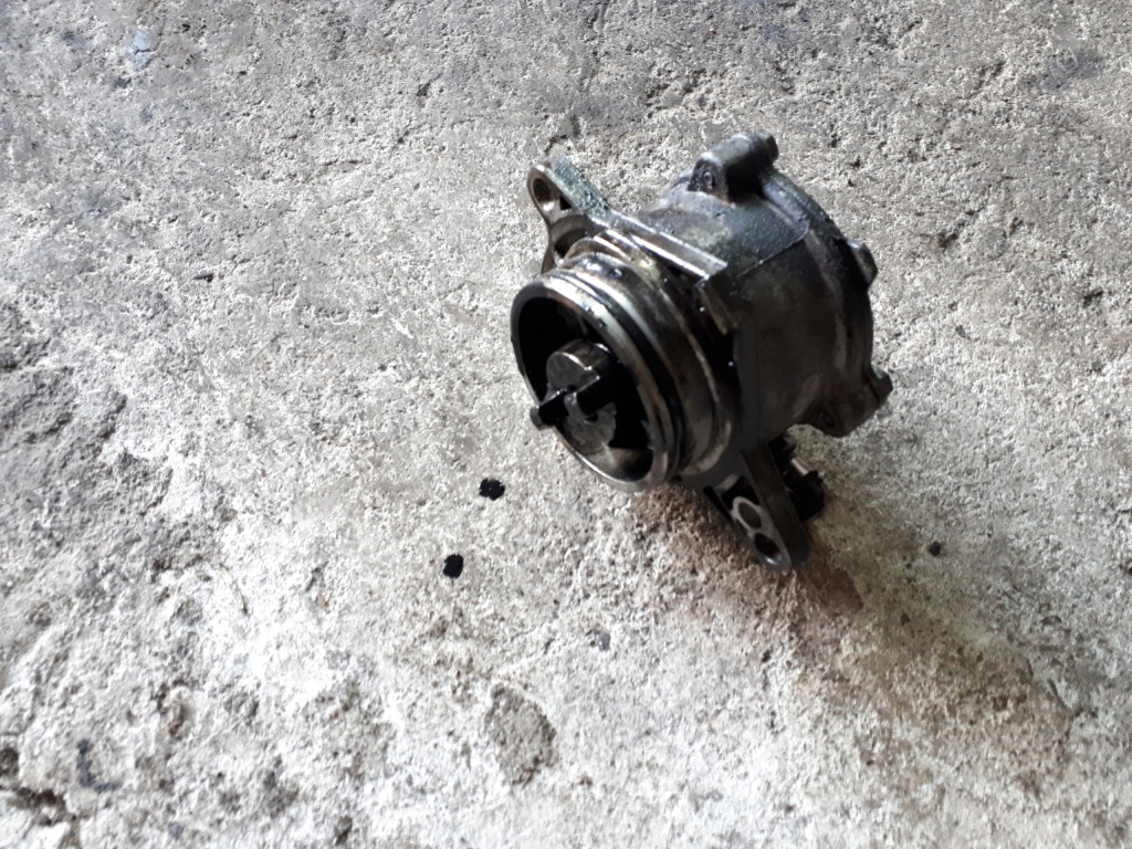 Купити Bmw e46 320d насос вакуум 961/10885