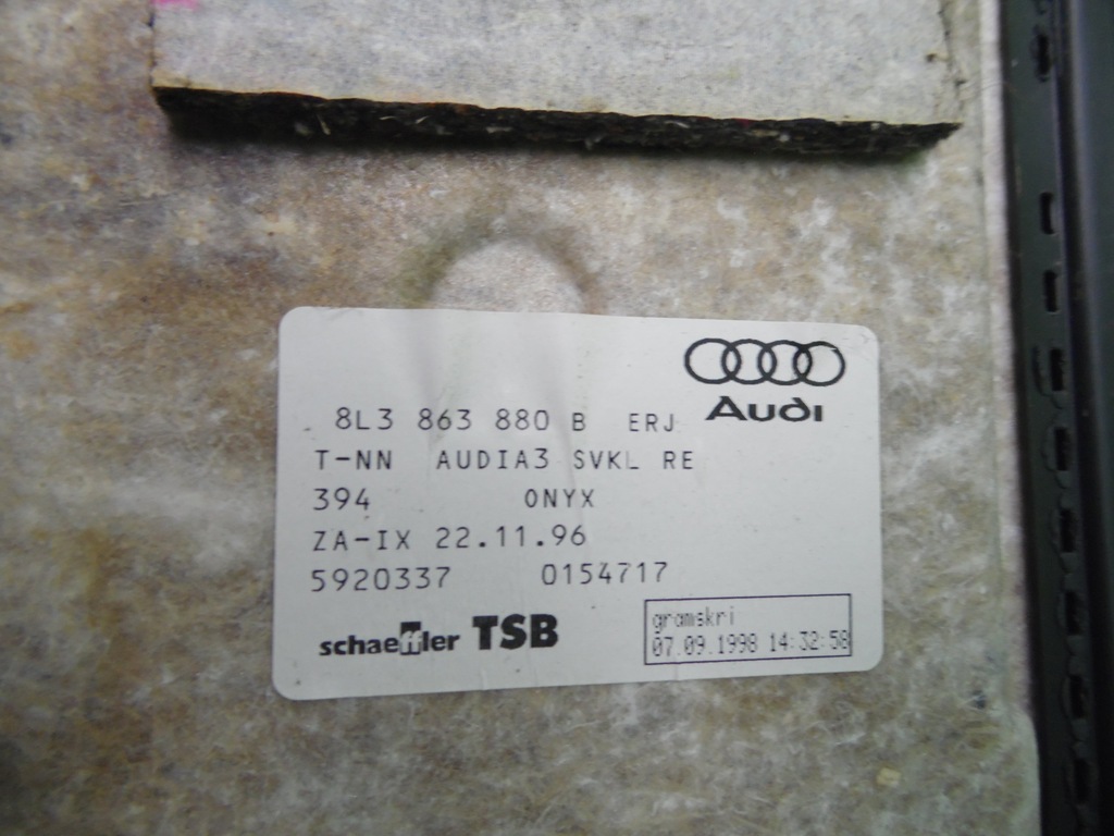 фото №7, Кронштейн полка задняя правое audi a3 i 8l 3d 96-00