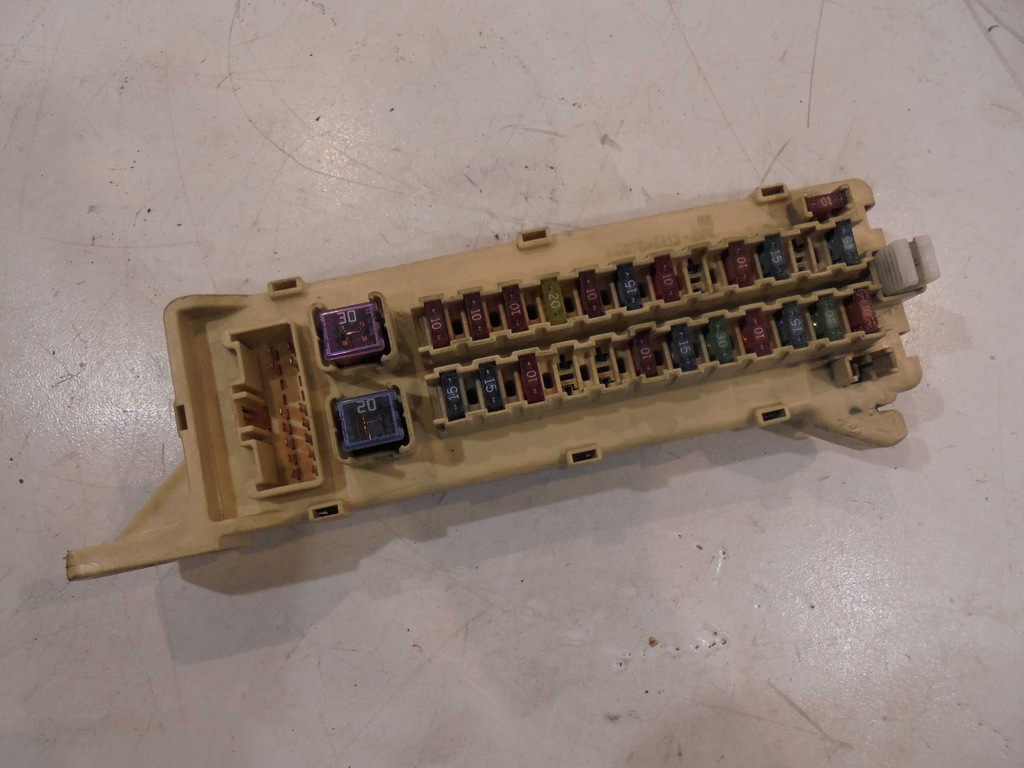 фото №1, Коробка запобіжників mazda mpv 99r 2.0 b