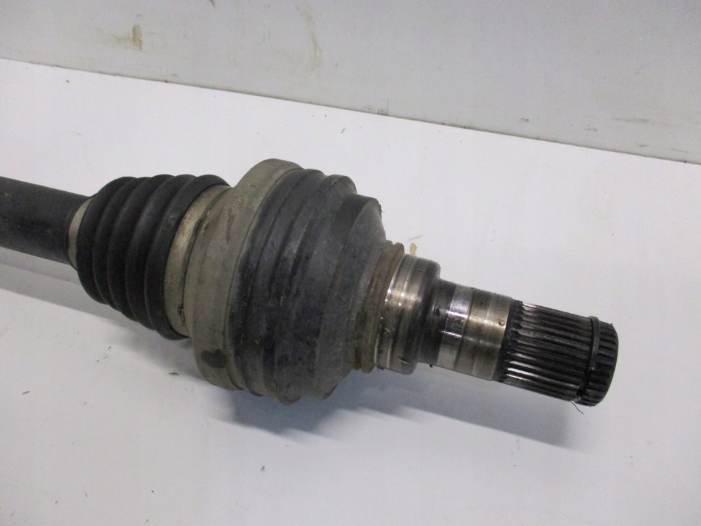 фото №3, Привідний вал задня права 7p0501201f 3,0tdi