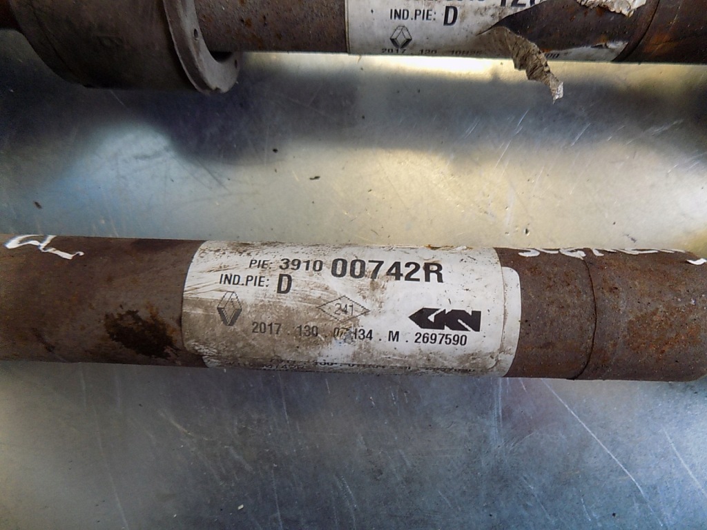 фото №2, Megane scenic iv приводной вал правая 2017 391000742r