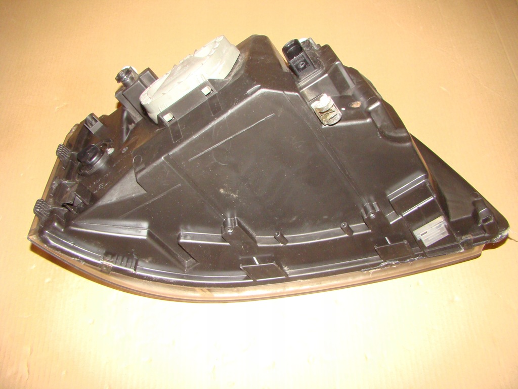 фото №8, Vw t5 multivan 7h0 03-15 лампа левая передняя l841