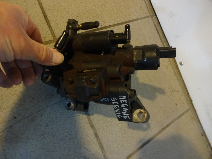 фото №3, Насос впрыскная renault megane scenic iii 1.5 dci