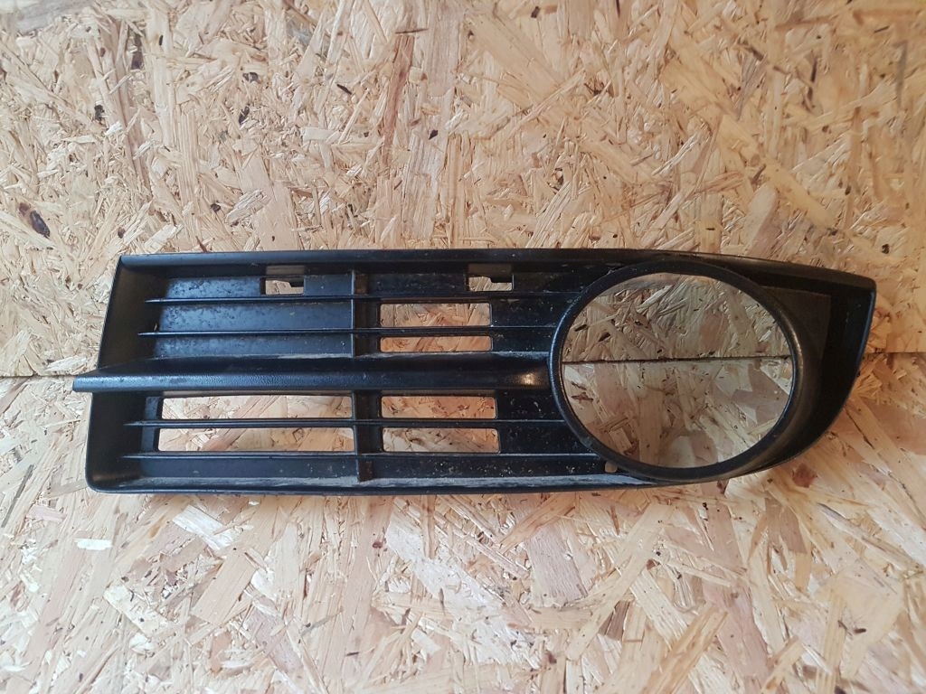 фото №1, Vw touran 1t0 03-06 решітка ліва w бампер перед