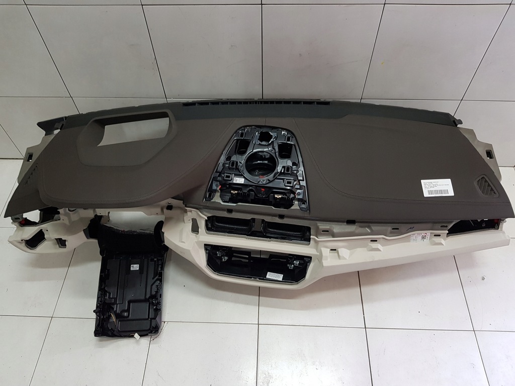 фото №1, Приборная панель консоль подушка bmw 6 g32 оригинал