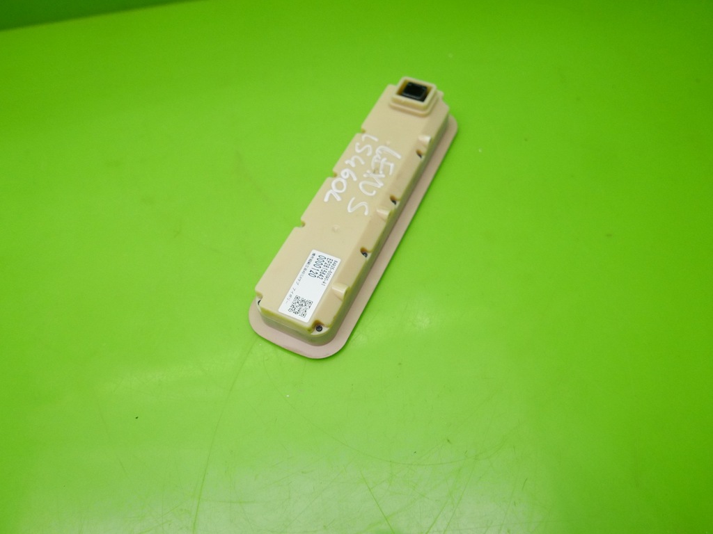 фото №12, Переключатель панель массажа задняя lexus ls460l 12-17