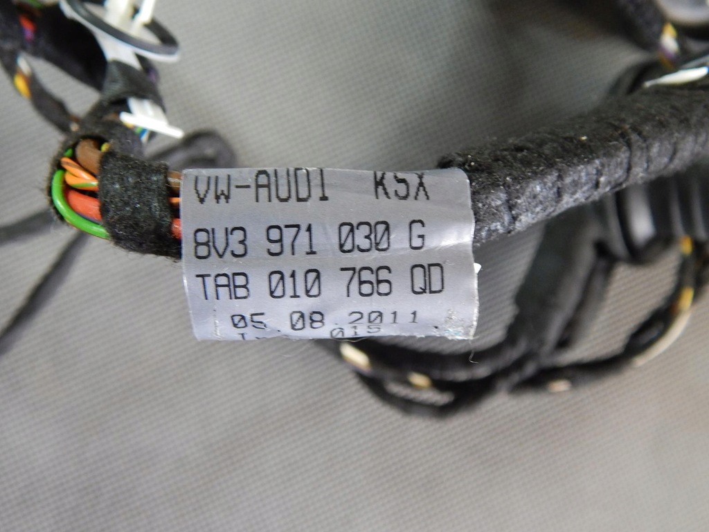фото №4, Audi a3 8v джгут двері правих 8v3971030g 3 двері