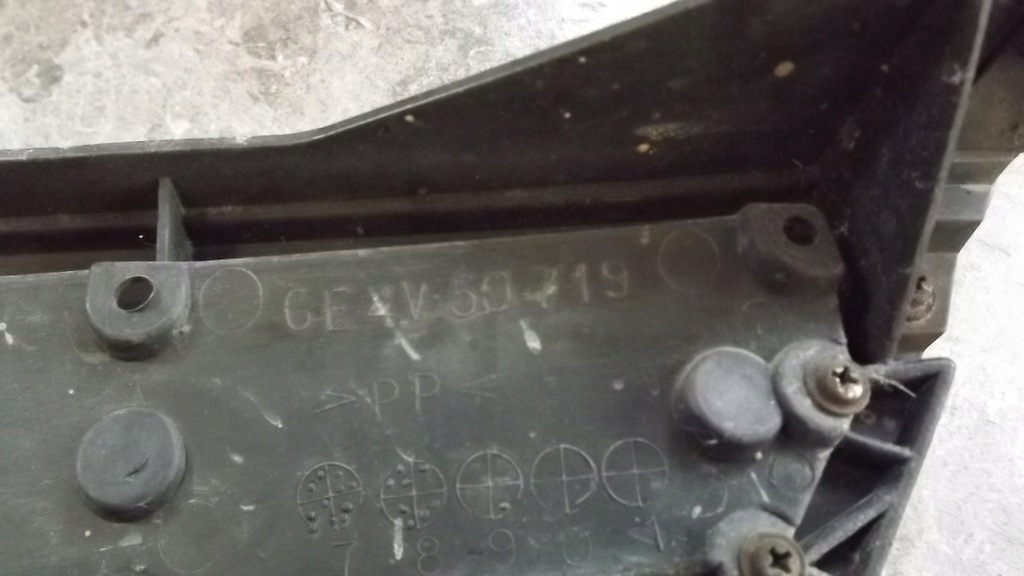 фото №3, Решітка радіатора решітка радіатора mazda 626 ge4v50719