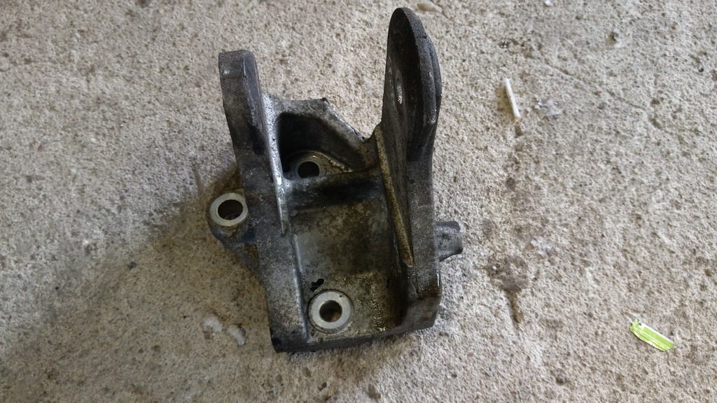 фото №1, Mitsubishi lancer x 2.0 did кронштейн двигателя