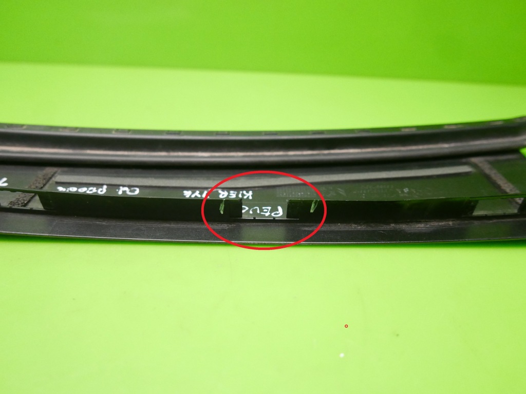 фото №9, Накладка стойка дверь задняя левая peugeot 3008 i 09-