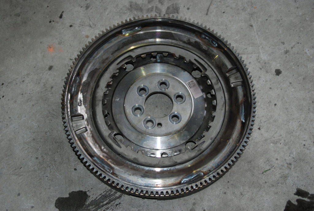 фото №1, Skoda karoq 1.0tsi колесо маховик orginał