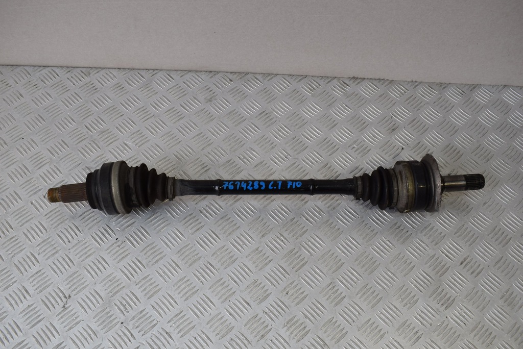 фото №1, Приводной вал левый задняя bmw 5 f10 7614289