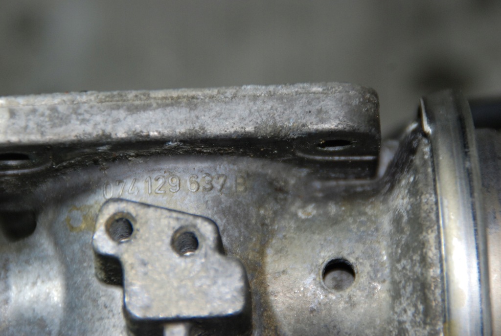 фото №4, Дроссельная заслонка vw lt 2.5 tdi 074129637b