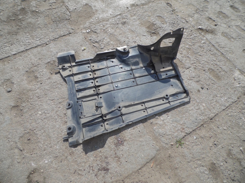 Купити Захист підвіска права задній lexus ls ls460l 12-17