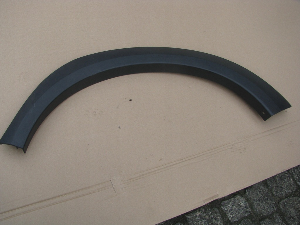 фото №1, Volvo xc70 левая молдинг крыла задняя 30763655