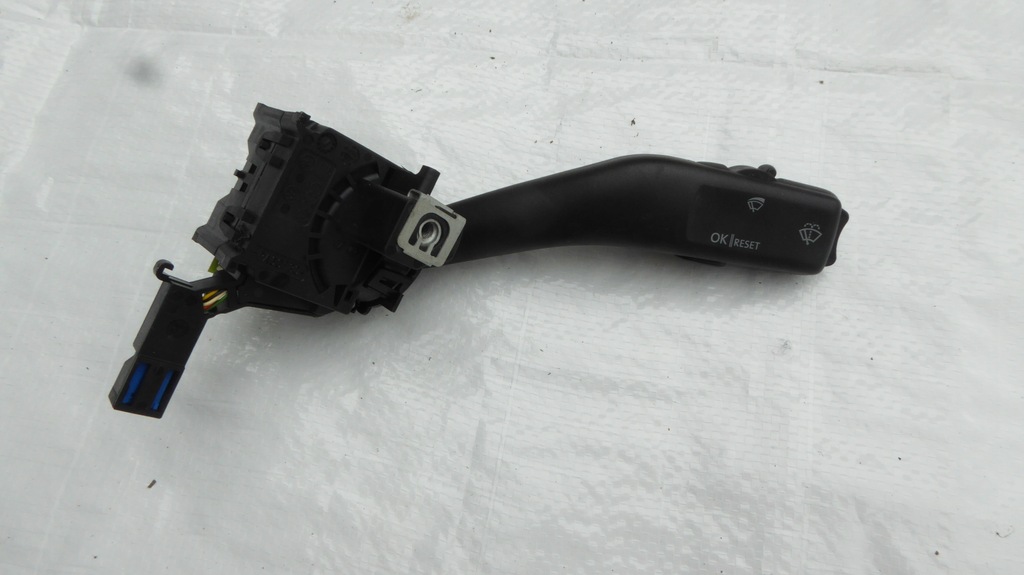 фото №1, Переключатель дворник skoda octavia 2 1k0953519c