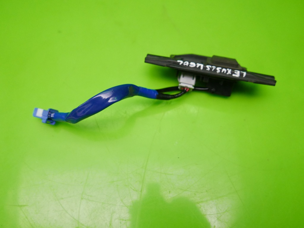 фото №5, Кнопка открывания крышки задняя lexus ls460l 12-17