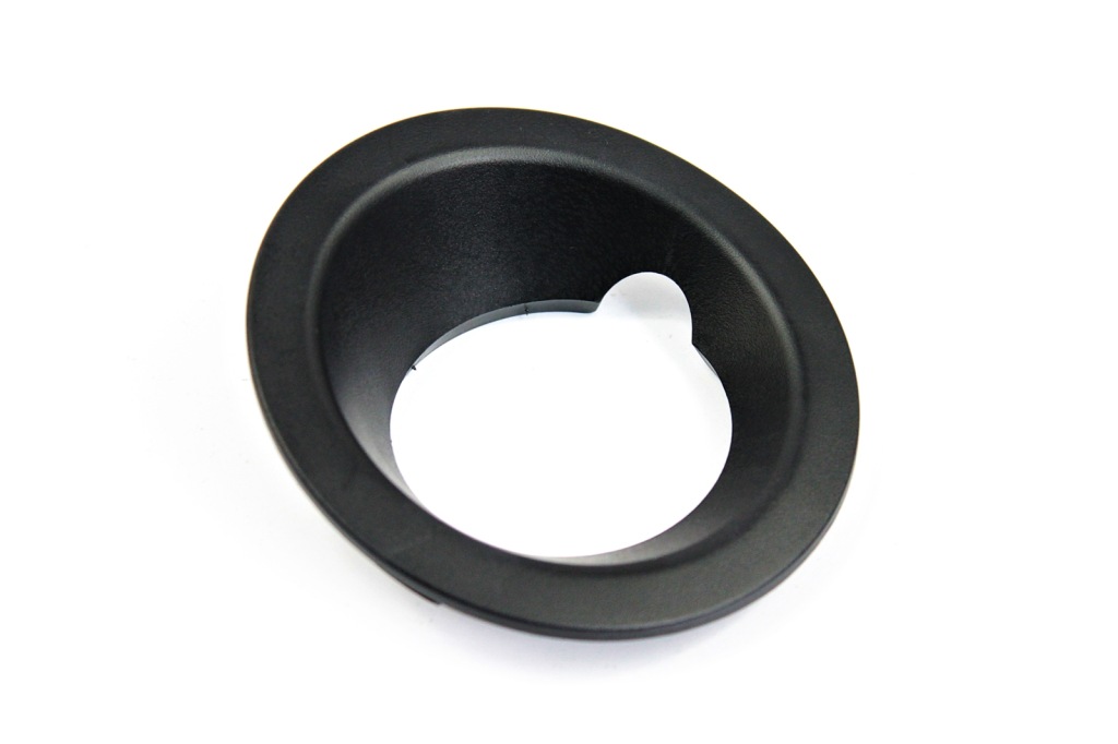 фото №1, Bmw x3 e83 рамка захист протитуманної фари права оригінал